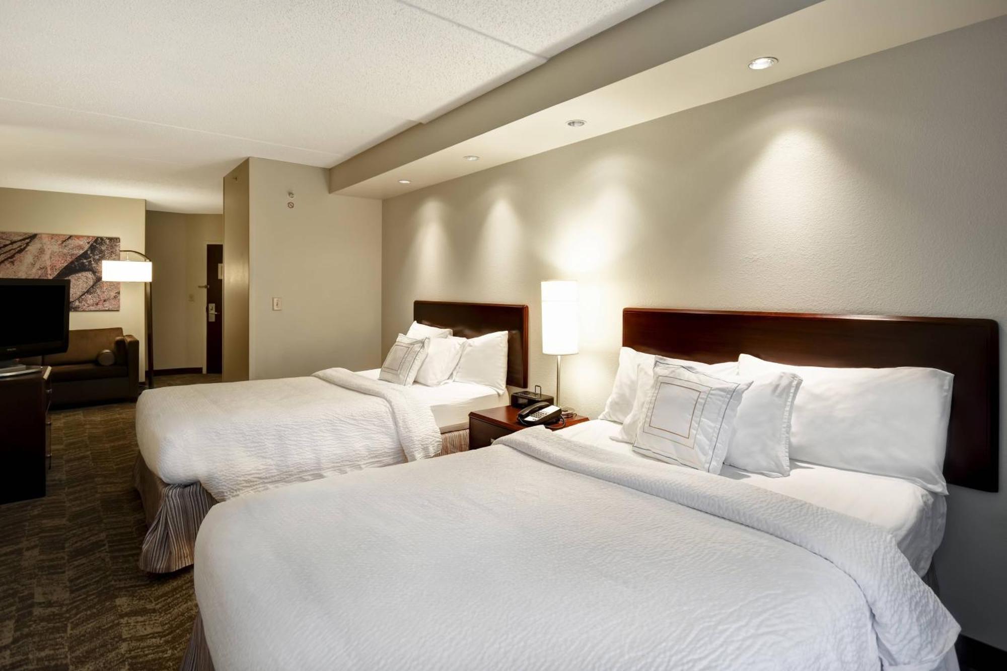 สปริงฮิลล์ สวีท หลุยส์วิลล์ แอร์พอร์ต Hotel ภายนอก รูปภาพ