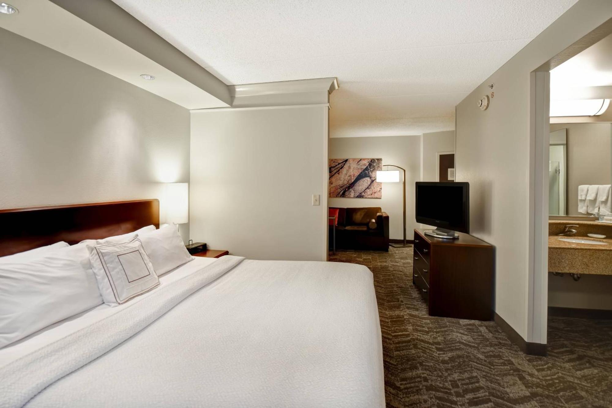 สปริงฮิลล์ สวีท หลุยส์วิลล์ แอร์พอร์ต Hotel ภายนอก รูปภาพ
