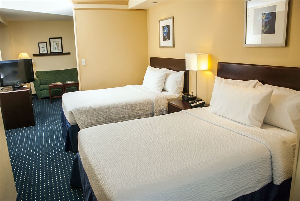 สปริงฮิลล์ สวีท หลุยส์วิลล์ แอร์พอร์ต Hotel ภายนอก รูปภาพ